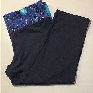 Victoria's Secret PINK Reversible Capri Yoga Pant
